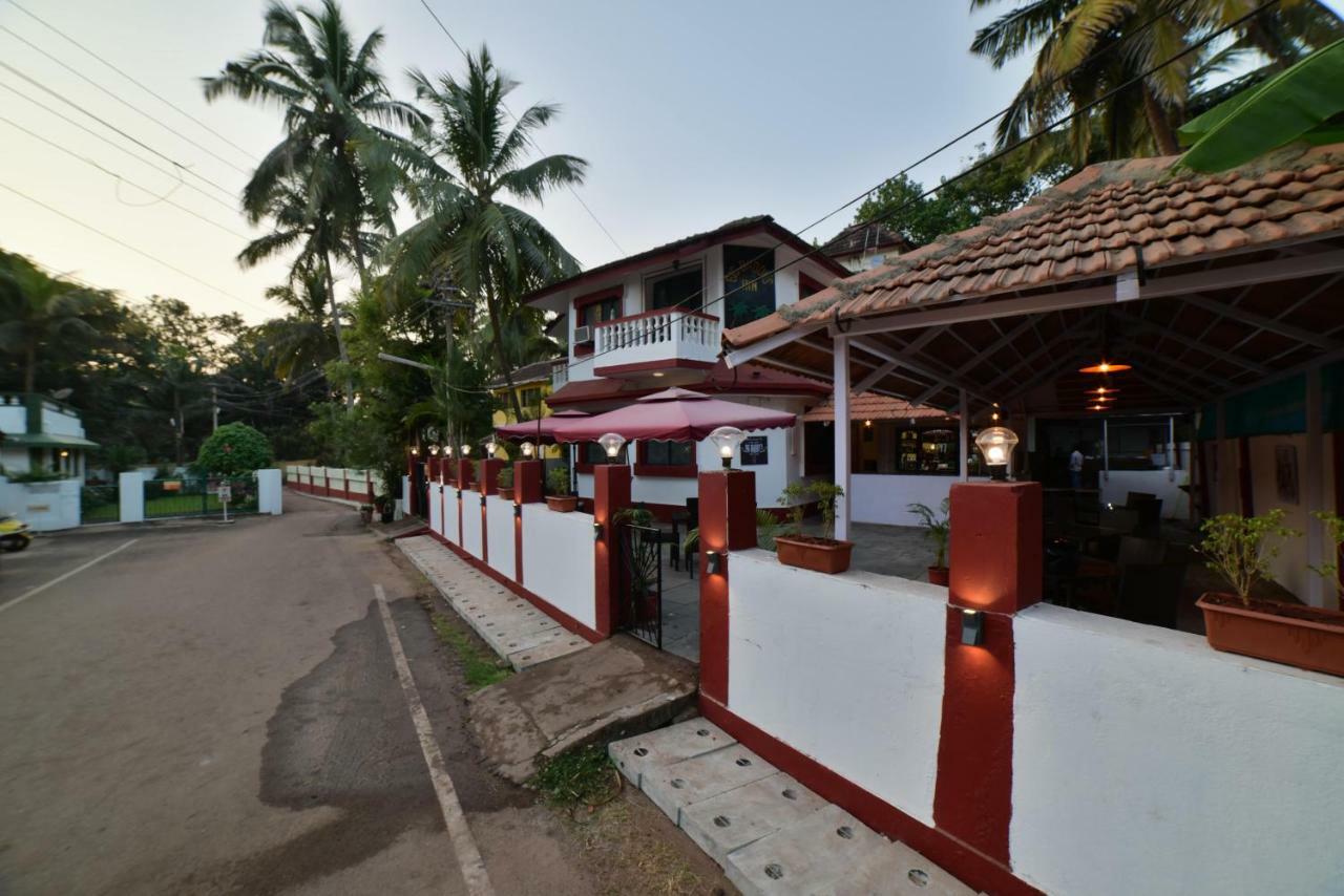 Big Daddy'S Inn Candolim Exterior foto